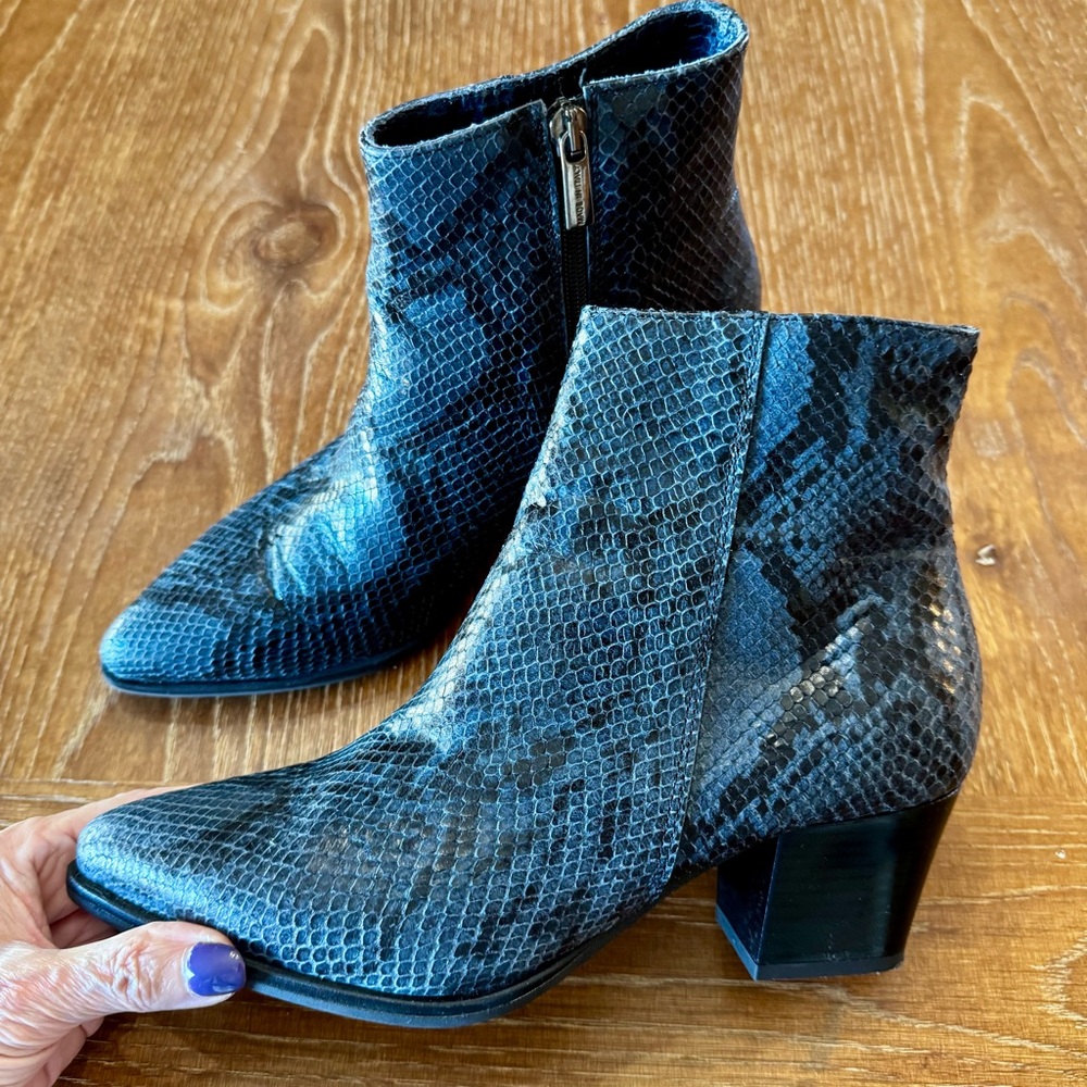 275 Central blue embossed snake leather ankle boots 38 - Picture 4 of 13